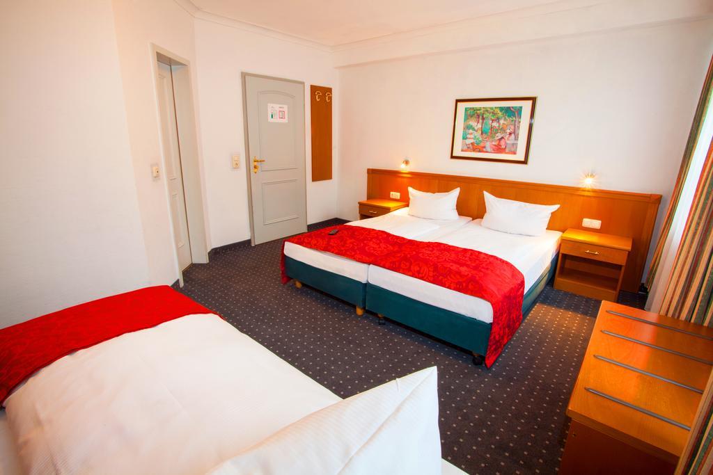 Ina Royal Hotel Cologne