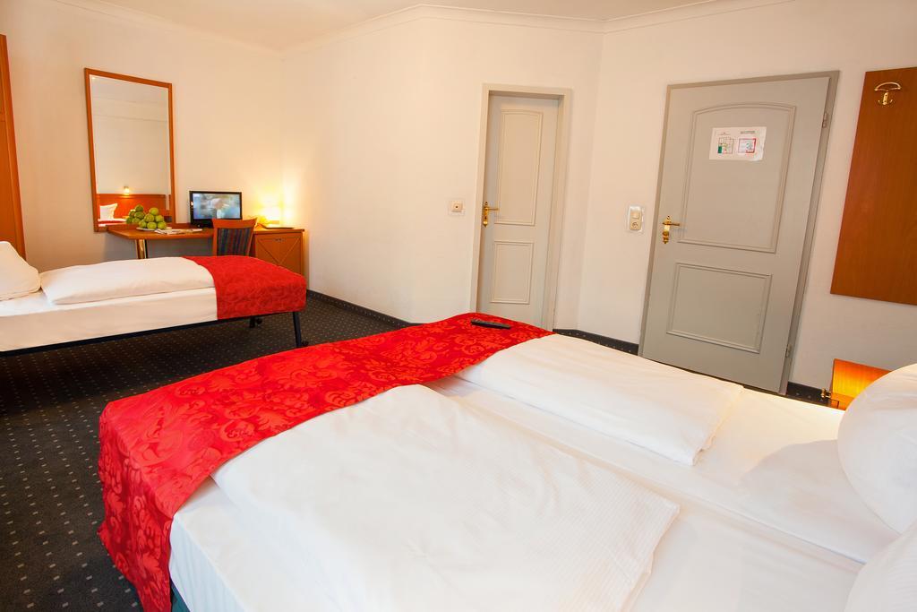 Ina Royal 3*